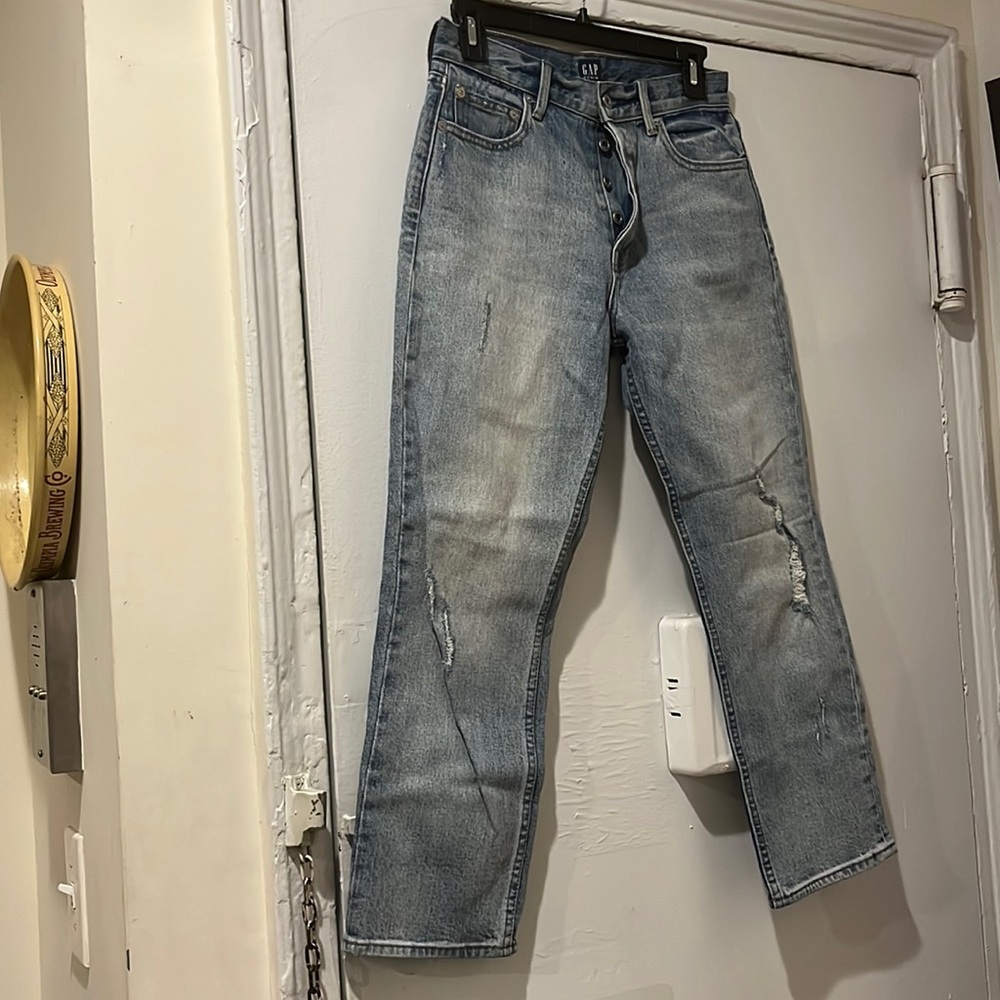 Gap straight leg